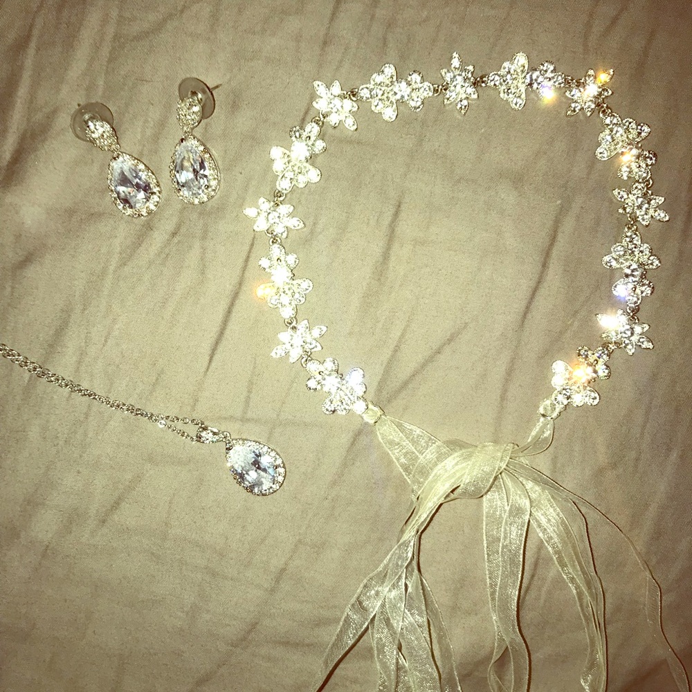 David’s Bridal jewelry bundle